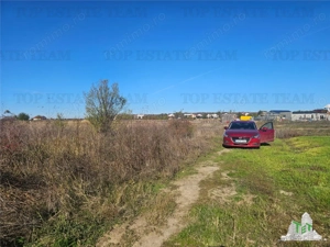 SUPER-PRET Teren 5000mp langa case in Sabareni