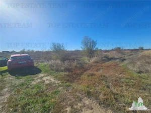 SUPER-PRET Teren 5000mp langa case in Sabareni - imagine 3