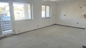 Vand apartament 3 camere decomandat in Deva, zona 22 Decembrie, parter, bloc nou de caramida 