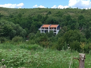 PF vând casa tip duplex