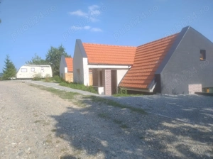 PF vând casa tip duplex - imagine 4