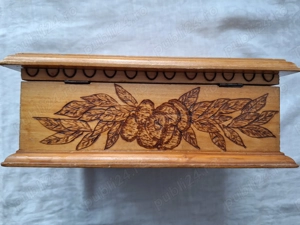 Cutie confectionata din lemn pirogravat - veche - imagine 4