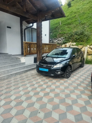 Ford focus benzina 16 impecabil unic proprietar Romania