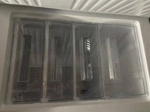 Vând congelator 4 sertare