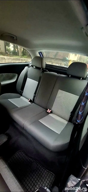 Seat Ibiza 1.2 benzina - imagine 4 Seat Ibiza 1.2 benzina - imagine 4