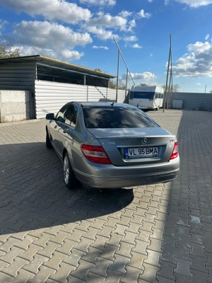 Mercedes C-Class Avantgarde W204  *Navi *Bi-xenon *Camera  - imagine 4