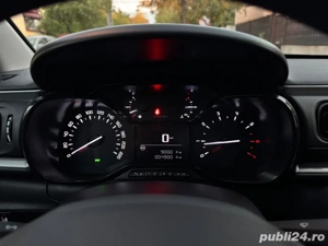 Citroen C3 - 1.2 PureTech - 4000 KM (CA NOUĂ) - Garanție pana in 2027 - Carte Service Reprezentanță. - imagine 5