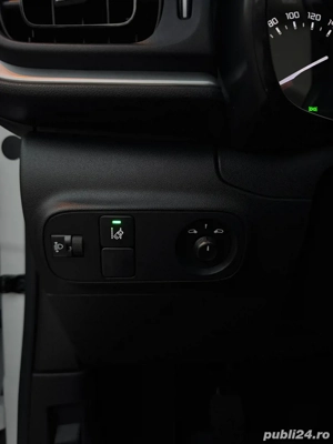 Citroen C3 - 1.2 PureTech - 4000 KM (CA NOUĂ) - Garanție pana in 2027 - Carte Service Reprezentanță. - imagine 8
