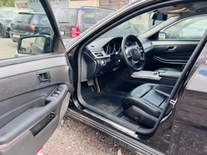 Vând sau schimb Mercedes E class 2016 - imagine 6