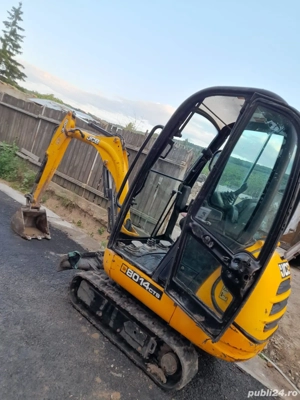 Inchiriez excavator carosata pentru sapaturi,nivelari,santuri canalizare apa,debarasari,mutari,moluz