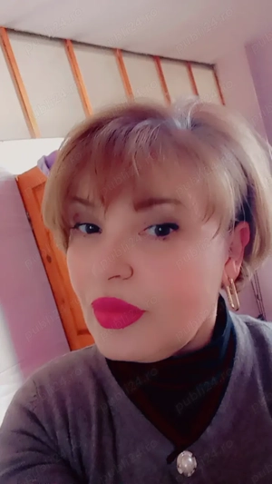 Doamna matura  _universitate