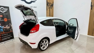 ** Ford Fiesta ** - imagine 8