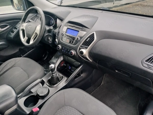 Hyundai IX35 Tucson 1.7crdi an 2013 Euro 5 - imagine 5 Hyundai IX35 Tucson 1.7crdi an 2013 Euro 5 - imagine 5