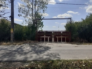 Teren cu cladiri de vanzare  - imagine 3