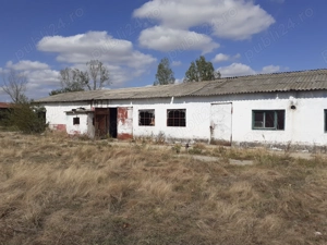 Teren cu cladiri de vanzare  - imagine 7