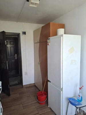 Camera camin cu baie la comun zona Bularga, complet renovata si mobilata.  - imagine 2