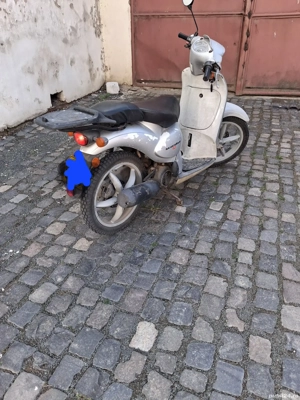 Aprilia scarabeo  - imagine 5 Aprilia scarabeo  - imagine 5