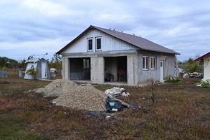 Casă + teren 3.500 mp + anexe gospodărești Scorțaru Vechi - - imagine 6