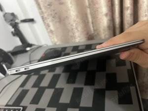 Laptop Macbook Air M1 8gb 256gb, impecabil, cutie completa