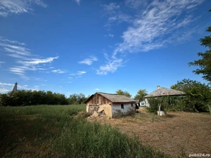 Casă batraneasca cu teren,  de vânzare, la intrare în comuna Romanu, județul Brăila   2979 mp