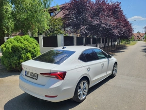 Skoda Octavia 2022 Diesel 2.0 TDI Limuzina Full LED R18 ACC LKA unic proprietar - imagine 4