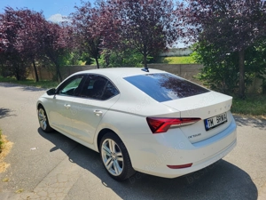 Skoda Octavia 2022 Diesel 2.0 TDI Limuzina Full LED R18 ACC LKA unic proprietar - imagine 3