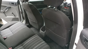 Vând Ford Focus 2 Break  - imagine 7 Vând Ford Focus 2 Break  - imagine 7