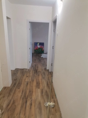 Se vinde apartament cu 3 camere decomandate în cartier după zid Mediaș preț 59000 euro  - imagine 4