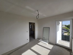 Martinesti, Duplex pe etaj, 3 Dorm, Buc separata,  Zona linistita. - imagine 16