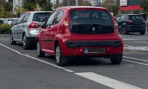 Peugeot 107 cutie automata robotizata benzina 1.0 - imagine 5