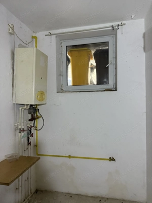 Demisol spațios — pretabil birou, sau de locuit, Necesită renovare CLS R2