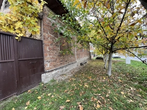 Casă cu teren generos - imagine 2