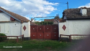 Casă de vânzare în Țichindeal, 35 km de Sibiu