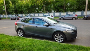 Volvo V40 (motorizare D2) - imagine 5