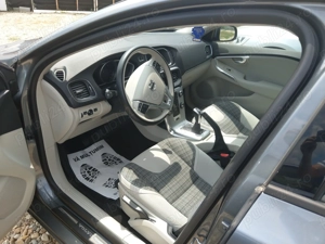 Volvo V40 (motorizare D2) - imagine 7