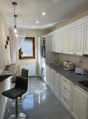 Vând apartament deosebit situat la trei minute de Pârtia Kalinderu!!! - imagine 3 Vând apartament deosebit situat la trei minute de Pârtia Kalinderu!!! - imagine 3