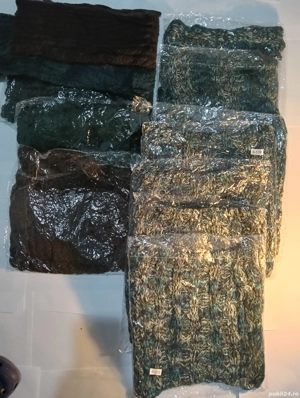 Unsprezece gulere de dama noi 