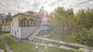 Vilă cu farmec istoric în Bușteni, pensiune sau locuință de vacanță!