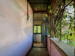 Casă / Vilă cu 2 camere de vânzare - imagine 4