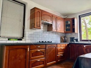 Casă / Vilă cu 4 camere de vânzare - imagine 11