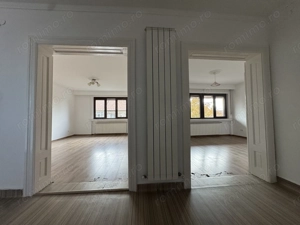  Casă ultracentrală cu curte și garaj | Confort premium în inima Oradiei - imagine 14