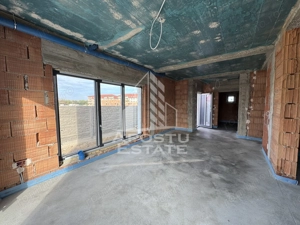 Duplex cu 5 camere si 3 bai, dormitor la parter, finisaje la alegere.