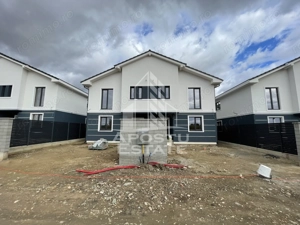 Duplex modern cu 5 camere, 132 mp, Sag