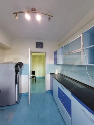 Apartament de vanzare, cu 3 camere, semidecomandat, 84 mp, zona Centrala! - imagine 11