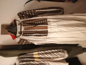 Costum popular format din două ii și o fota din județul Argeș, lucrat manual în anii 1960 , 1970 de 