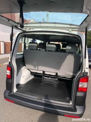 VW Transporter T5, 2011, 8+1 locuri - imagine 4