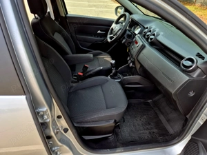 Dacia Duster Laureate 4x4 2021, 1.5 Blue dCi Diesel Manuala, 115 CP, 6+1 trepte - imagine 11 Dacia Duster Laureate 4x4 2021, 1.5 Blue dCi Diesel Manuala, 115 CP, 6+1 trepte - imagine 11