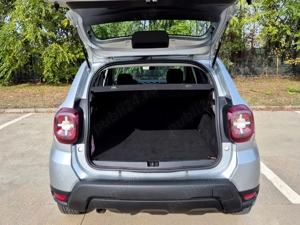 Dacia Duster Laureate 4x4 2021, 1.5 Blue dCi Diesel Manuala, 115 CP, 6+1 trepte - imagine 9 Dacia Duster Laureate 4x4 2021, 1.5 Blue dCi Diesel Manuala, 115 CP, 6+1 trepte - imagine 9