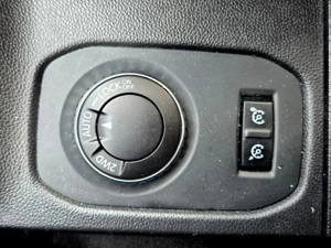 Dacia Duster Laureate 4x4 2021, 1.5 Blue dCi Diesel Manuala, 115 CP, 6+1 trepte - imagine 18 Dacia Duster Laureate 4x4 2021, 1.5 Blue dCi Diesel Manuala, 115 CP, 6+1 trepte - imagine 18