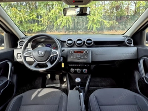 Dacia Duster Laureate 4x4 2021, 1.5 Blue dCi Diesel Manuala, 115 CP, 6+1 trepte - imagine 14 Dacia Duster Laureate 4x4 2021, 1.5 Blue dCi Diesel Manuala, 115 CP, 6+1 trepte - imagine 14